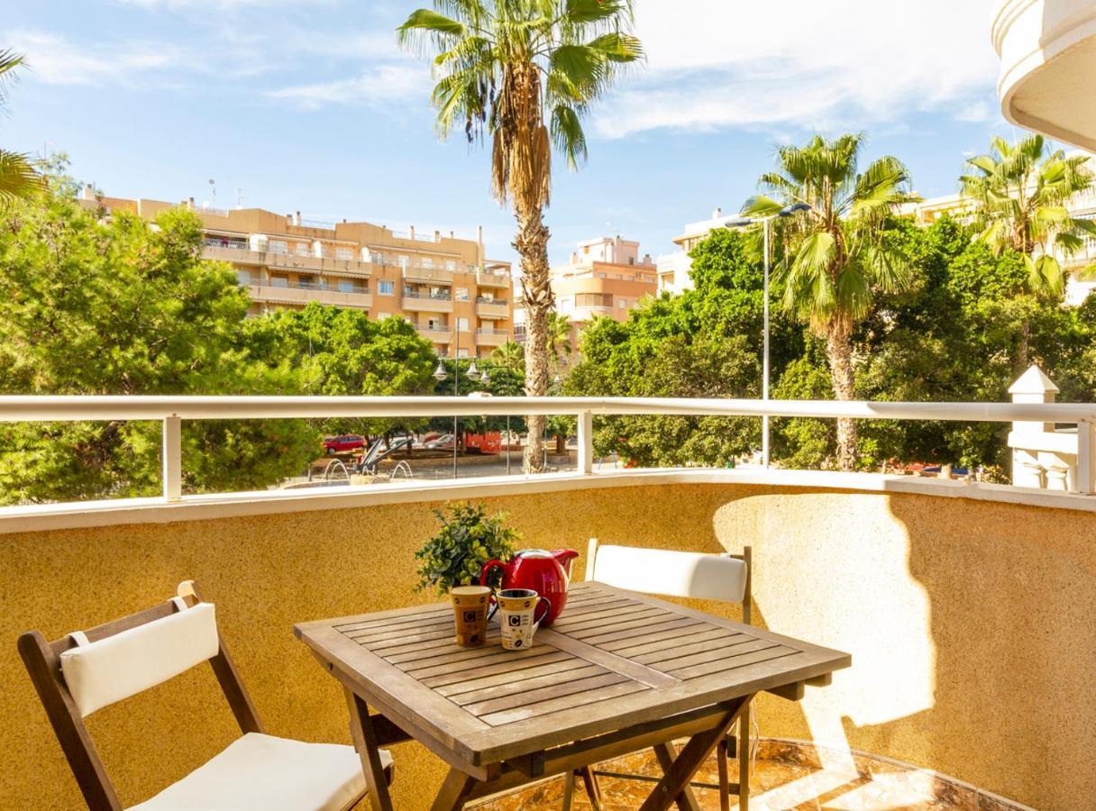 Apartamento Pink Sweet Home Torrevieja Exterior foto