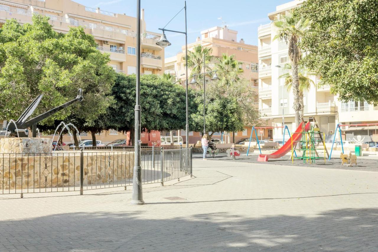 Apartamento Pink Sweet Home Torrevieja Exterior foto